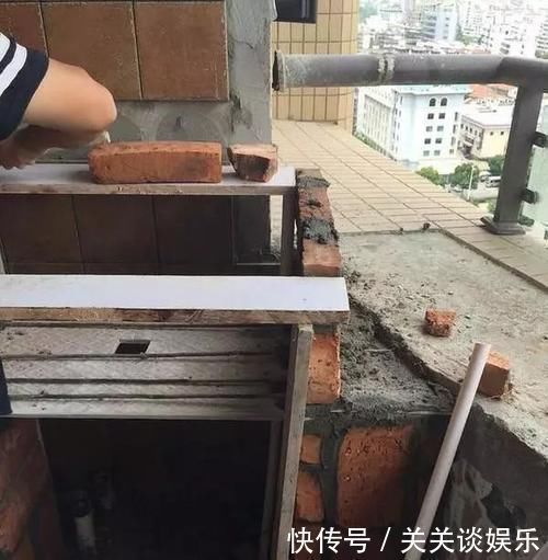 阳台|花500块在阳台上砌了个洗衣池，靓得一塌糊涂，又要被邻居模仿了