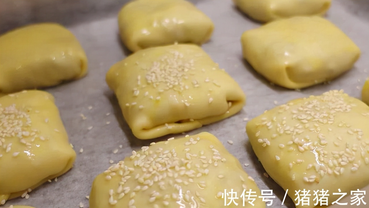 包子|新疆最具代表性的美食之一,酥脆焦香,鲜香多汁,真是馋死人