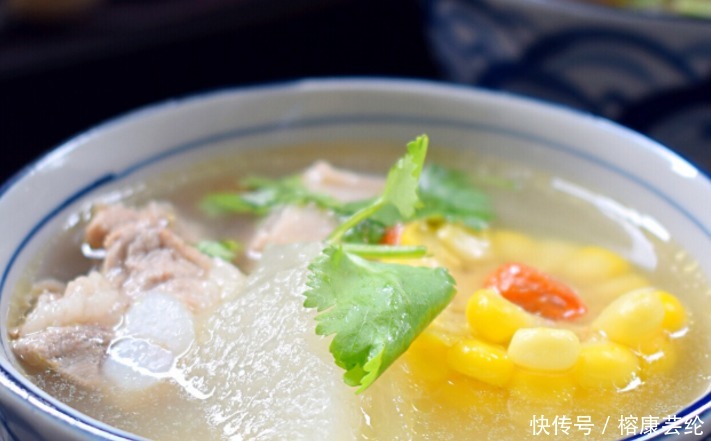 筒骨汤怎么做才好喝?放上两根它,营养丰富孩子爱喝
