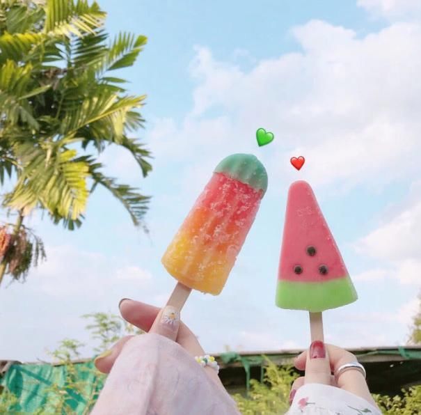 学生党手机里“单曲循环”的三首歌,句句“开口脆”,00后爱了爱了