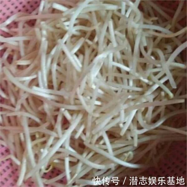 韭菜|韭菜也不是非要炒鸡蛋才能好吃!和它炒在一起,一点不比肉菜差