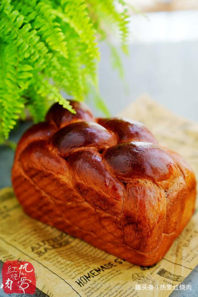 辫子面包容易断筋，自打用了这办法，每次做都成功而且拉丝效果好