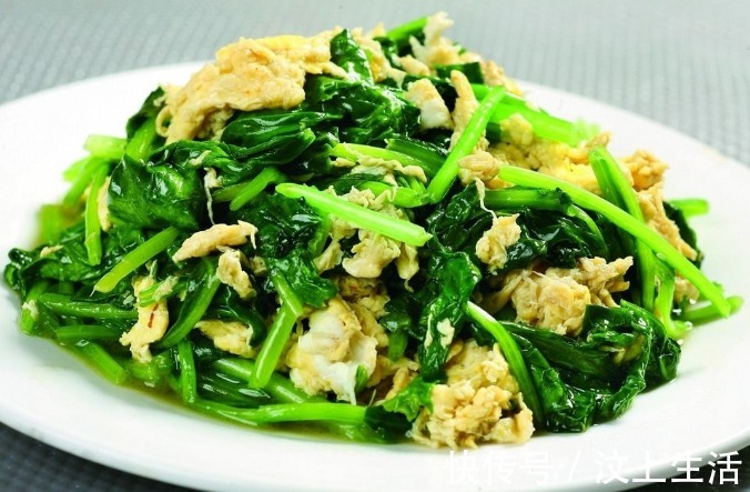 菠菜炒鸡蛋|多给孩子吃此菜，再贵也不要省，淡化皱纹，改善气血，年轻不显老