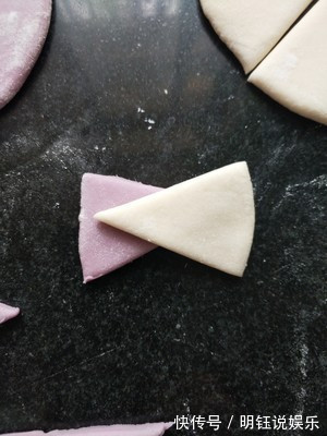 面粉新做法,做一顿吃三天,松软又香甜,比做馒头还简单!