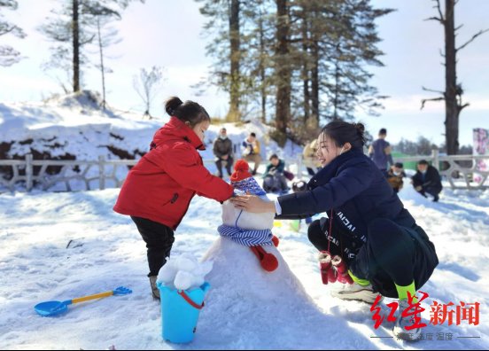 汉服周|瓦屋山迎最佳赏雪期：每日限流8000人，1.5万张特惠门票等你来