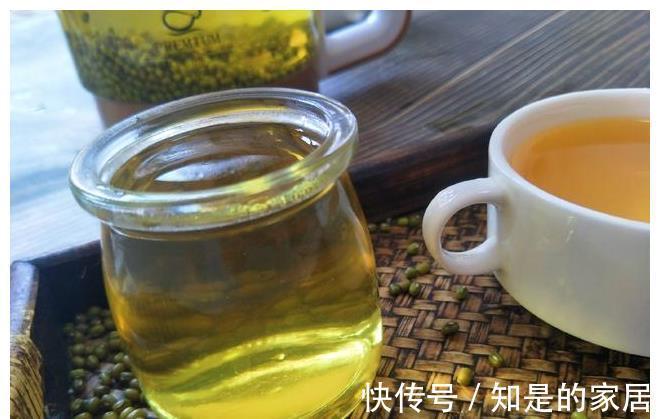 清澈|熬绿豆汤总发红?教你正确做法,豆汤清澈透绿,三伏天正好喝