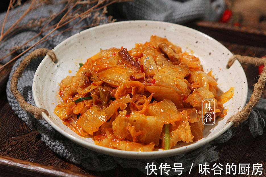 大雪时节，天冷多吃这8道美食，驱寒暖身营养足，好吃还很下饭