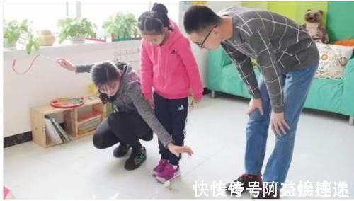 幼儿园|幼儿园毕业典礼就是“妈妈秀”，孩子：妈妈，你不漂亮，别去参加