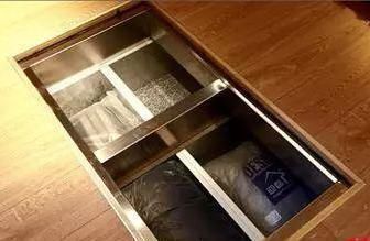 客厅|一家四口住豪华别墅,却只能睡客厅打地铺,设计师爆改15㎡变6房