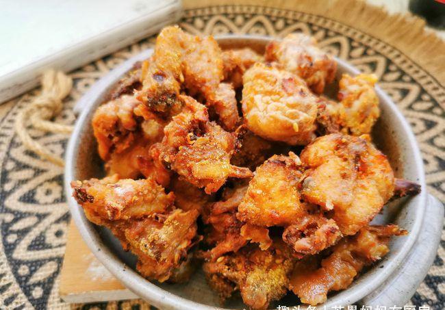 适合冬天吃的无油脆皮炸鸡,简单3步,外酥里嫩,香到舔手指