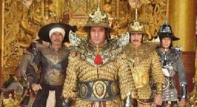 乡亲|他当皇帝后送家乡人18缸咸菜,乡亲扔了17缸,倒出来一看后悔不已