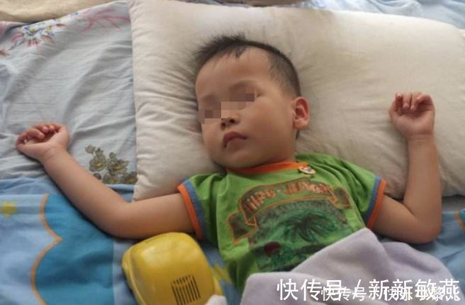 睡眠环境|孩子熟睡后总爱“满床打滚”?是睡得不安稳吗?及早了解帮助孩子