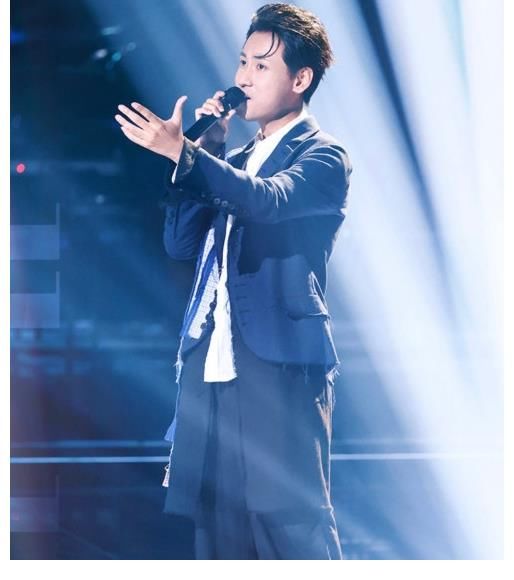 说唱新世代|《好声音》首播失利：收视排名很尴尬，六名学员都是回锅肉