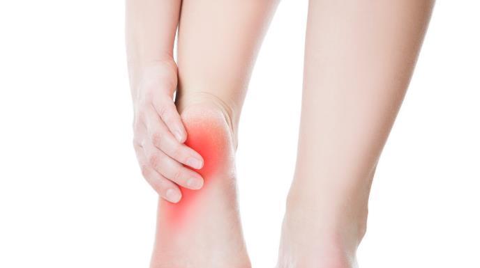 疾病|脚后跟痛是怎么了?医生总结:可能暴露了这2种疾病