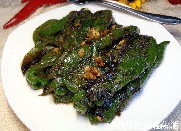 油炒青椒|做虎皮青椒，第一步不是倒油！大厨教你做法，快速起虎皮，更入味