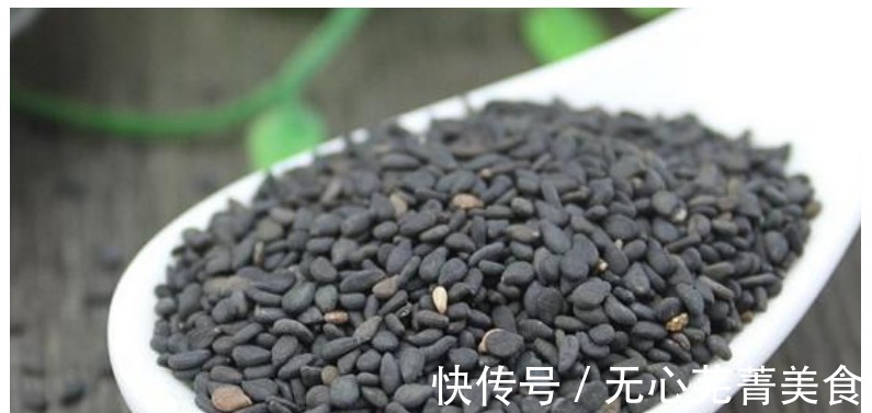 含钙|秋季，该吃的不是核桃而是它，钙含量极高，炒一炒嚼着吃真的好香！