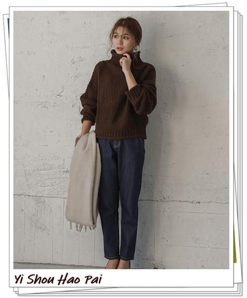 简单经典,休闲时尚!牛仔裤+针织衫的20种流行轻熟搭配示例