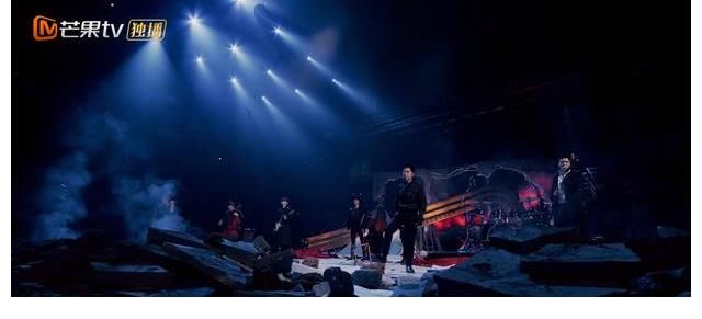 当年情|披荆斩棘的哥哥第九期《达拉崩吧》燃爆全场，《当年情》余韵无穷