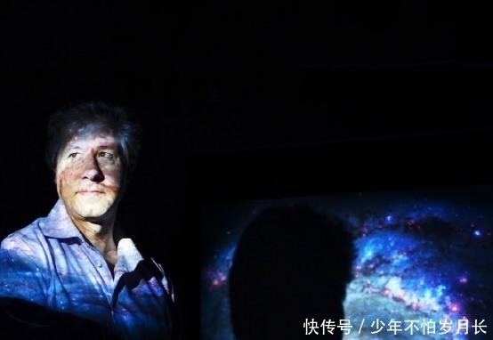 我们是如何知道暗能量存在于宇宙中的?