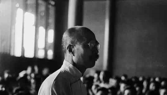 周树人@近代最难评价的三兄弟老大是大作家 老二是大汉奸 老三是副国级!