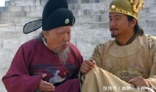 朱元璋请名师教太子，名师问：调皮能打吗？朱元璋笑着说了4个字