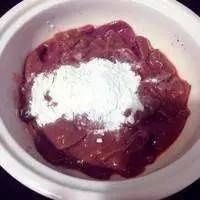 营养|洋葱和它一起炒着吃,营养丰富,口感美味!