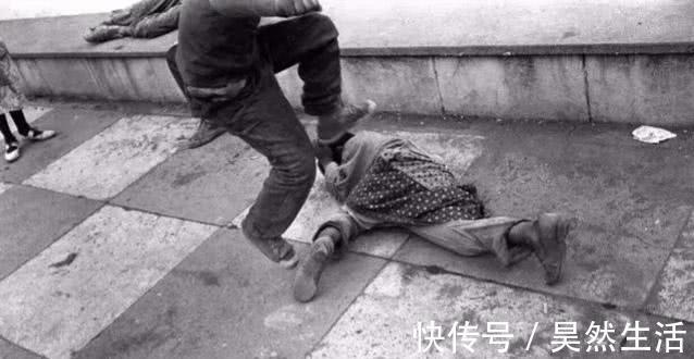 妈妈|6岁男孩因未洗漱睡觉,被妈妈踢死,易怒的父母有多可怕