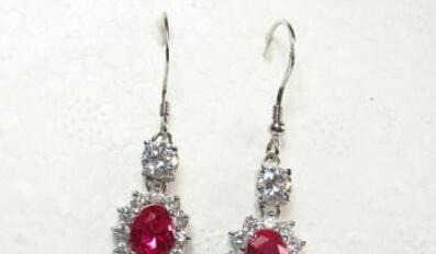 古代|古代妇女穿耳戴饰品之谜