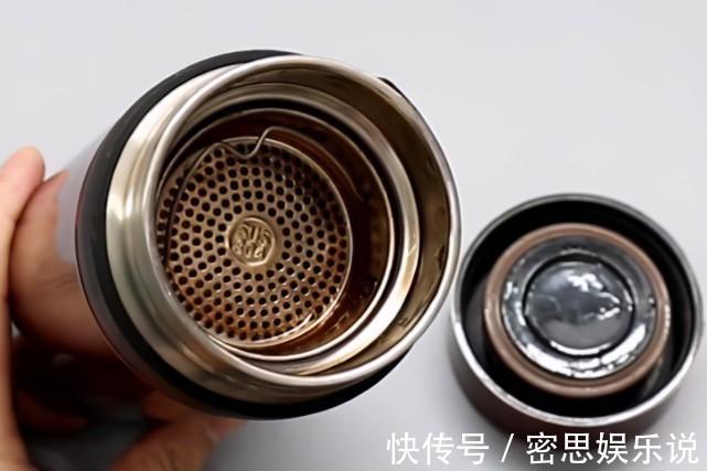 妙招|不管多脏的保温杯,教你一招,不用一滴清洗剂,细菌茶垢全洗干净