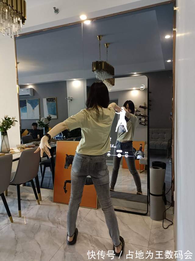 健身镜|FITMORE健身镜体验:随时随地专业健身,在家用魔镜也能众乐乐!