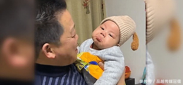 孙子|爷爷按族谱给孙子起名,只要一喊宝宝他就如此,网友:亲孙
