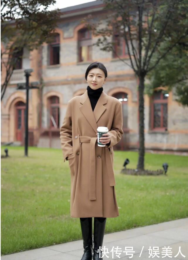 告别显老的黑色,春天穿“咖啡色”服装,高级温柔显气质,真美