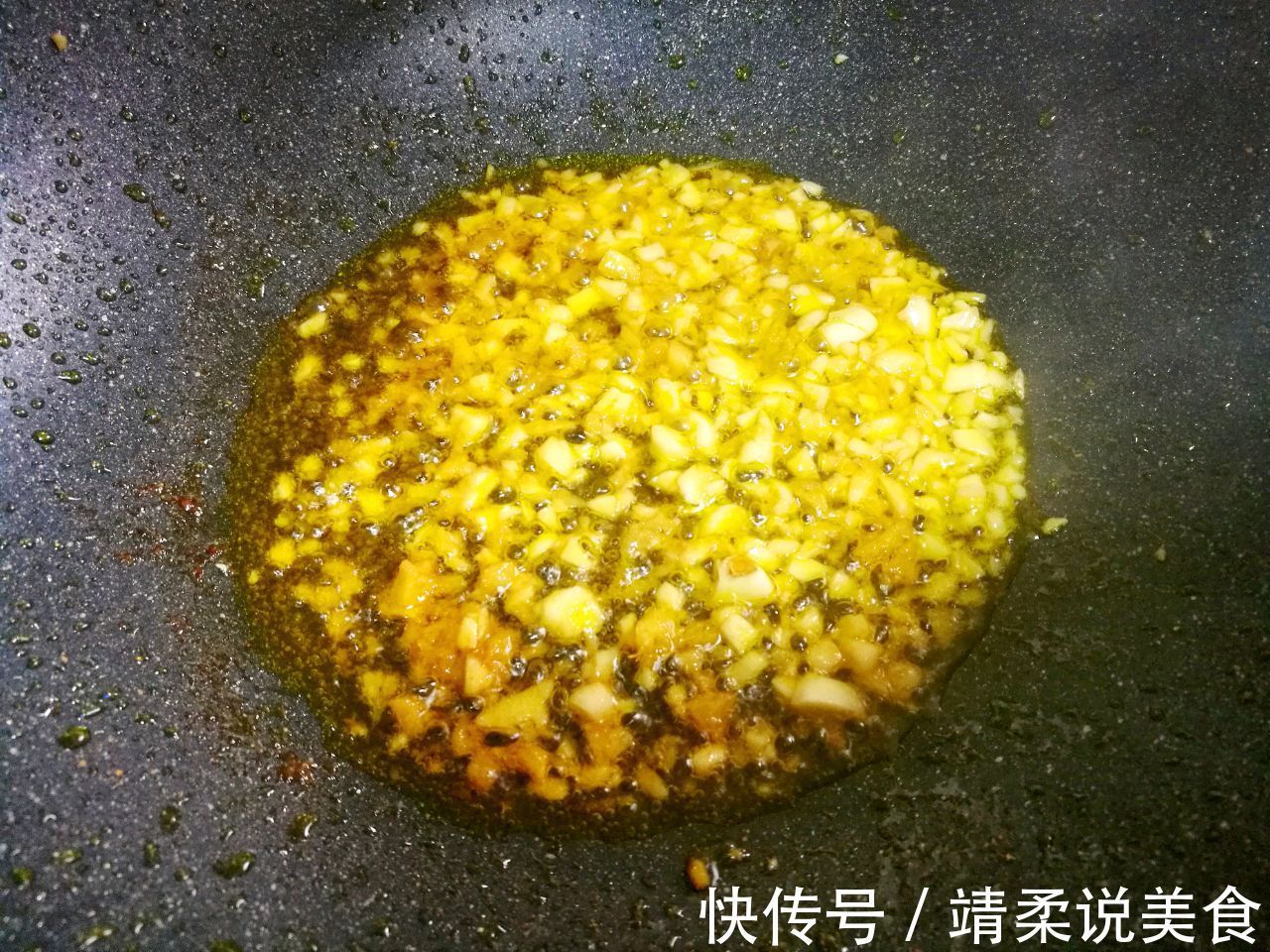 鸡胸肉这样做，鲜嫩可口还下饭，好吃到停不下来，孩子很喜欢吃