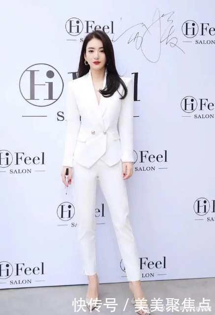 方媛|方媛好有贵妇感,穿针织衫配牛仔裤凹造型,162身高爆发大气场