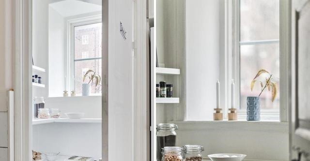 书房|小户型64㎡,他坚持装一半玄关,在储藏室里做书房!太聪明了!