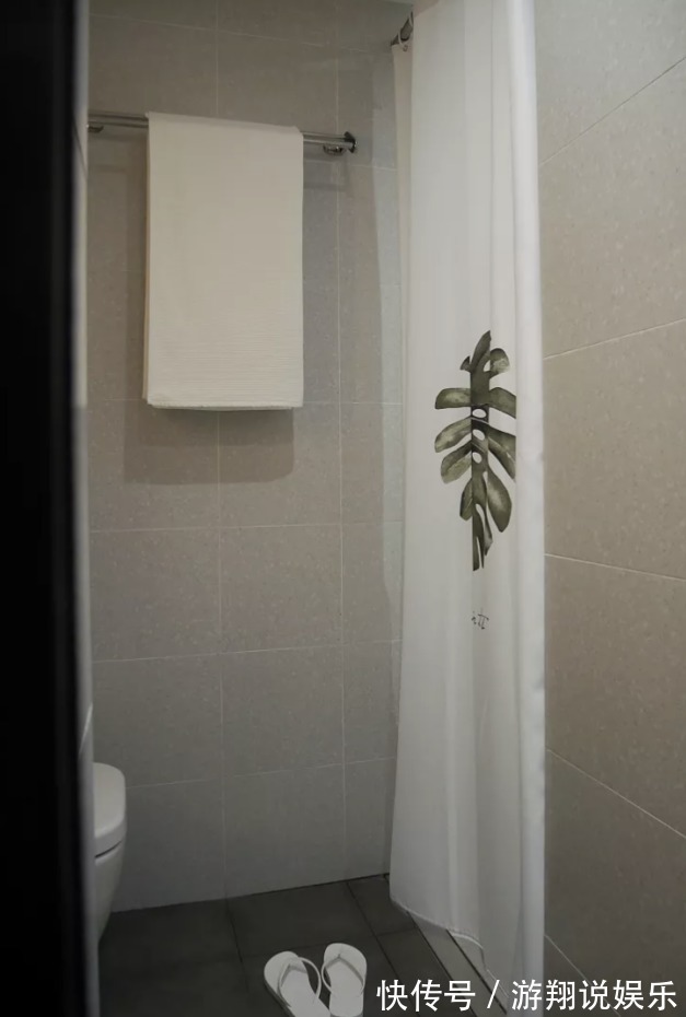 小房子|小户型要这么装,24㎡玄关秒变厨房和洗衣房,收纳翻倍方便实用!