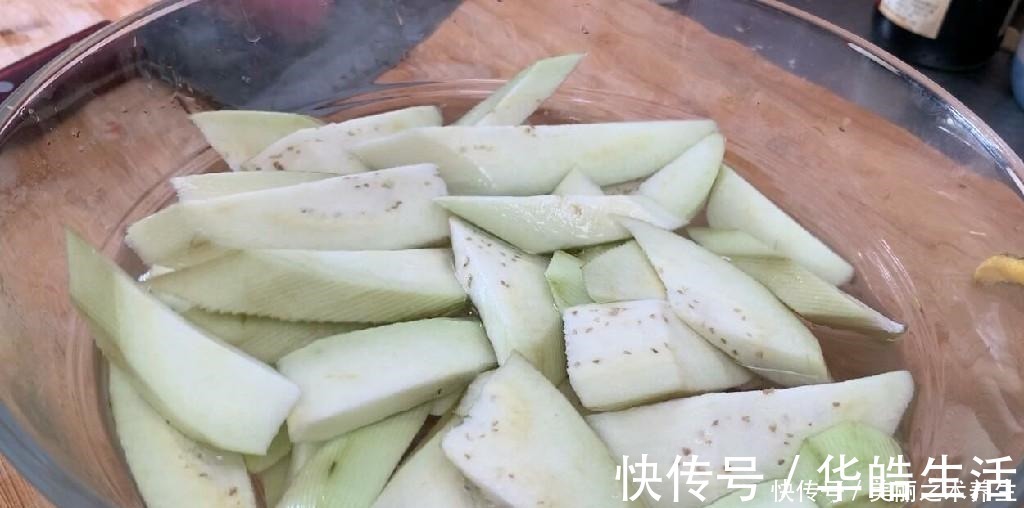 凉拌茄子|天冷后,莲藕土豆靠边站,多给家人吃这碱性食物,一周3次身体棒