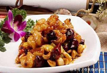 美食推荐:宫爆牛筋、软酥豉香骨、泡椒冰草螺片制作方法