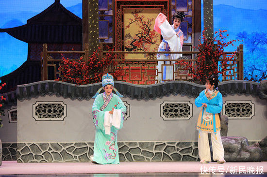 王志萍|一个抬眸，一个转身都是传承的足迹 师生版《西园记》昨上演