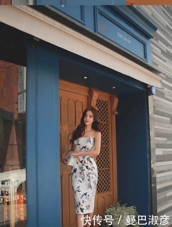 枝杈|美人美图孙允珠:油墨木槿枝杈水染雅韵抹肩裙!