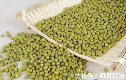 养生|女性不想老要坚持吃几种养生食物，美白肌肤，延缓衰老，减少色斑