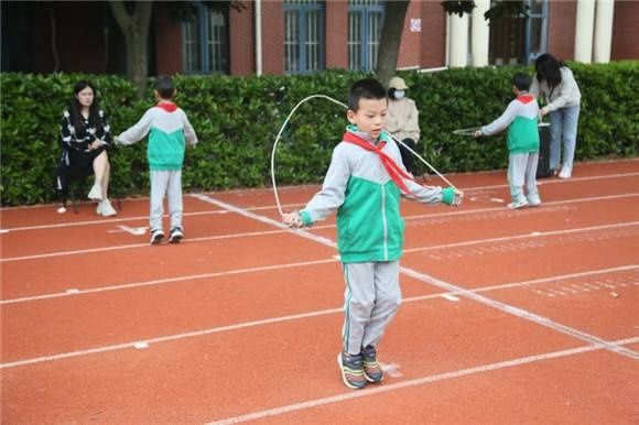 [闵行]康城实验学校:快乐校园 “绳”采飞扬-2020学年踢跳比赛活动