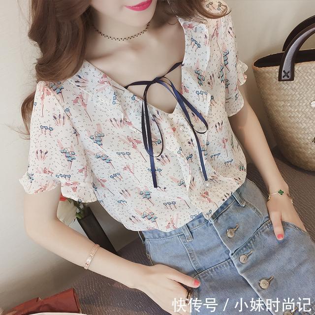 雪纺衫 今年最流行的v领雪纺衫+短裤+短裙穿搭,真的太美了