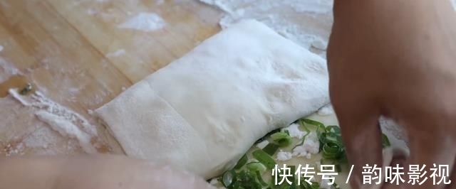 早餐我家常吃它，不用发面，做1次1周不早起，又香又软，比油条好