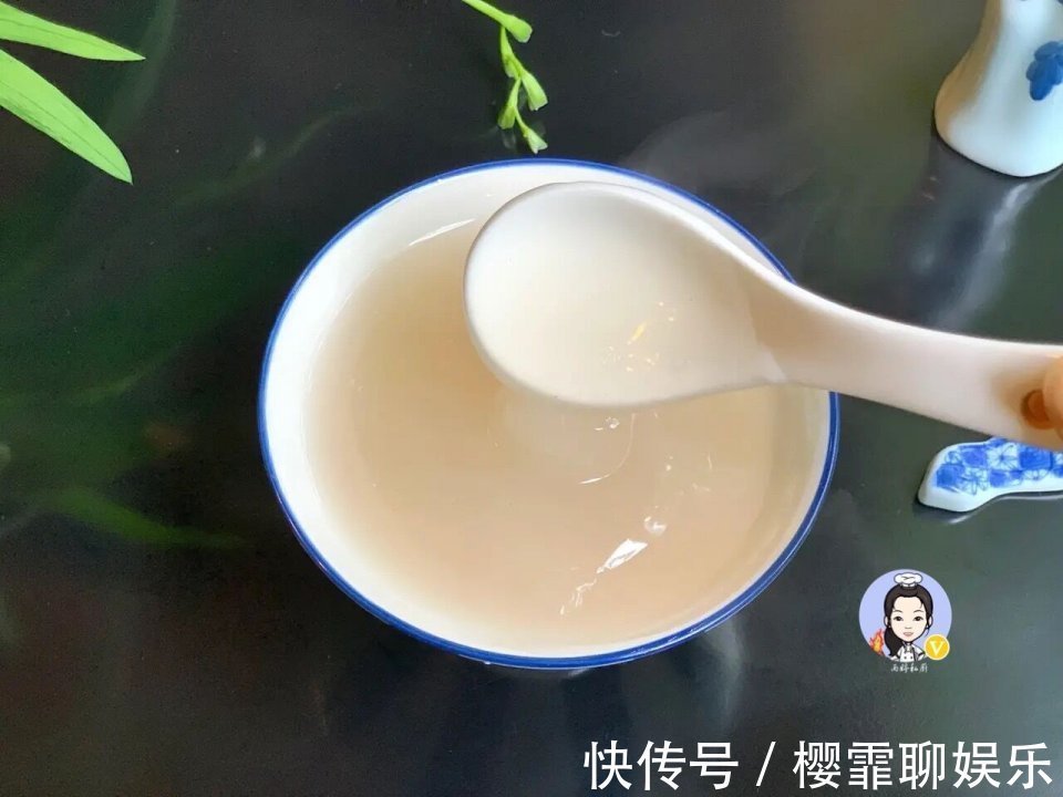 建议老年人家里常备这5种零食,健康又营养,好吃又不贵!
