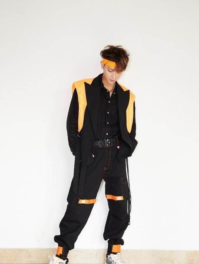 黄忠东|霸道总裁黄子韬能屈能伸,为自家艺人撑腰绝不退缩,中国好老板!