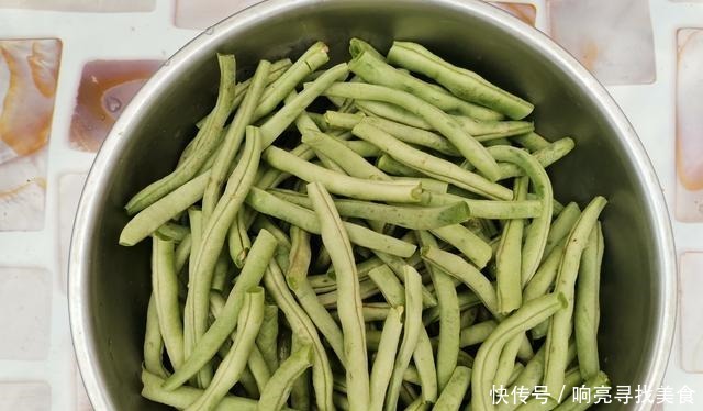 东北人都会做的一道菜,能有效补充钙质,很适合寒冷的冬天食用