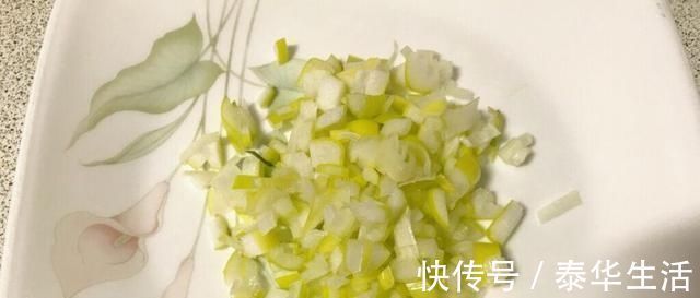 老少皆宜|冬天多给孩子吃这菜,补钙还健脑,1元1斤,孩子常吃个头窜一窜