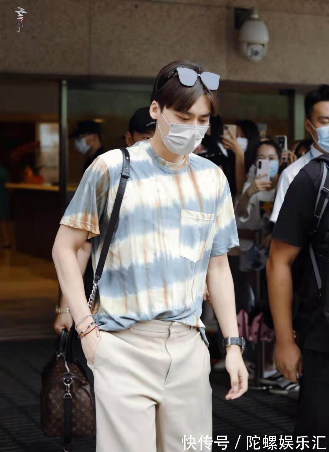 電視劇|李易峰綜藝路透，鮮少錄制綜藝成功轉型演員，看好全新綜藝嗎