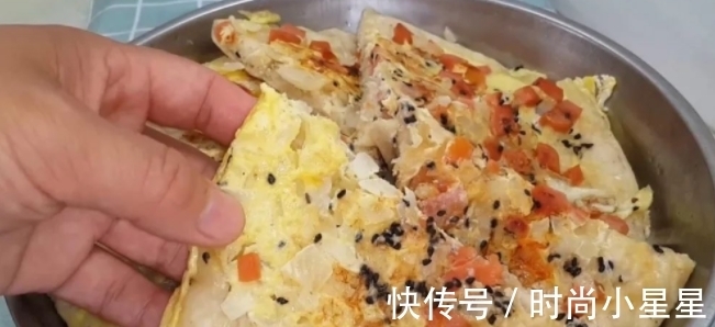 鸡蛋液|自制中式披萨做法,锅里一烙,比汉堡店的还好吃,没烤箱也能成功